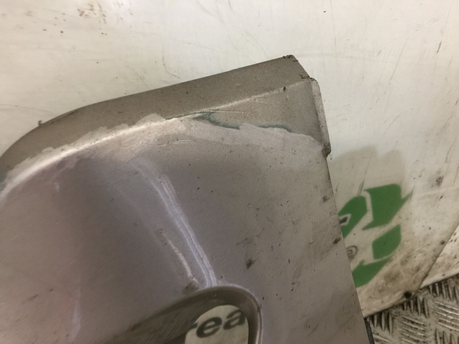 SUZUKI AN 250 BURGMAN RIGHT LOWER PANEL YEAR 1999  (STOCK 881)