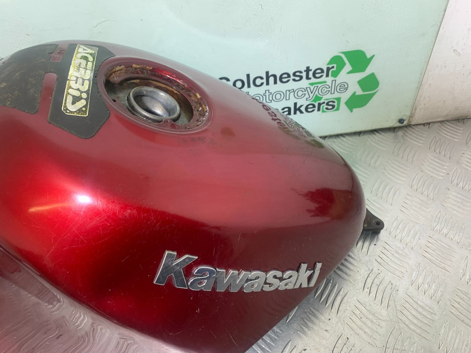 KAWASAKI ZZR1100 D PETROL TANK   YEAR 1993-2001 (CMB1164)