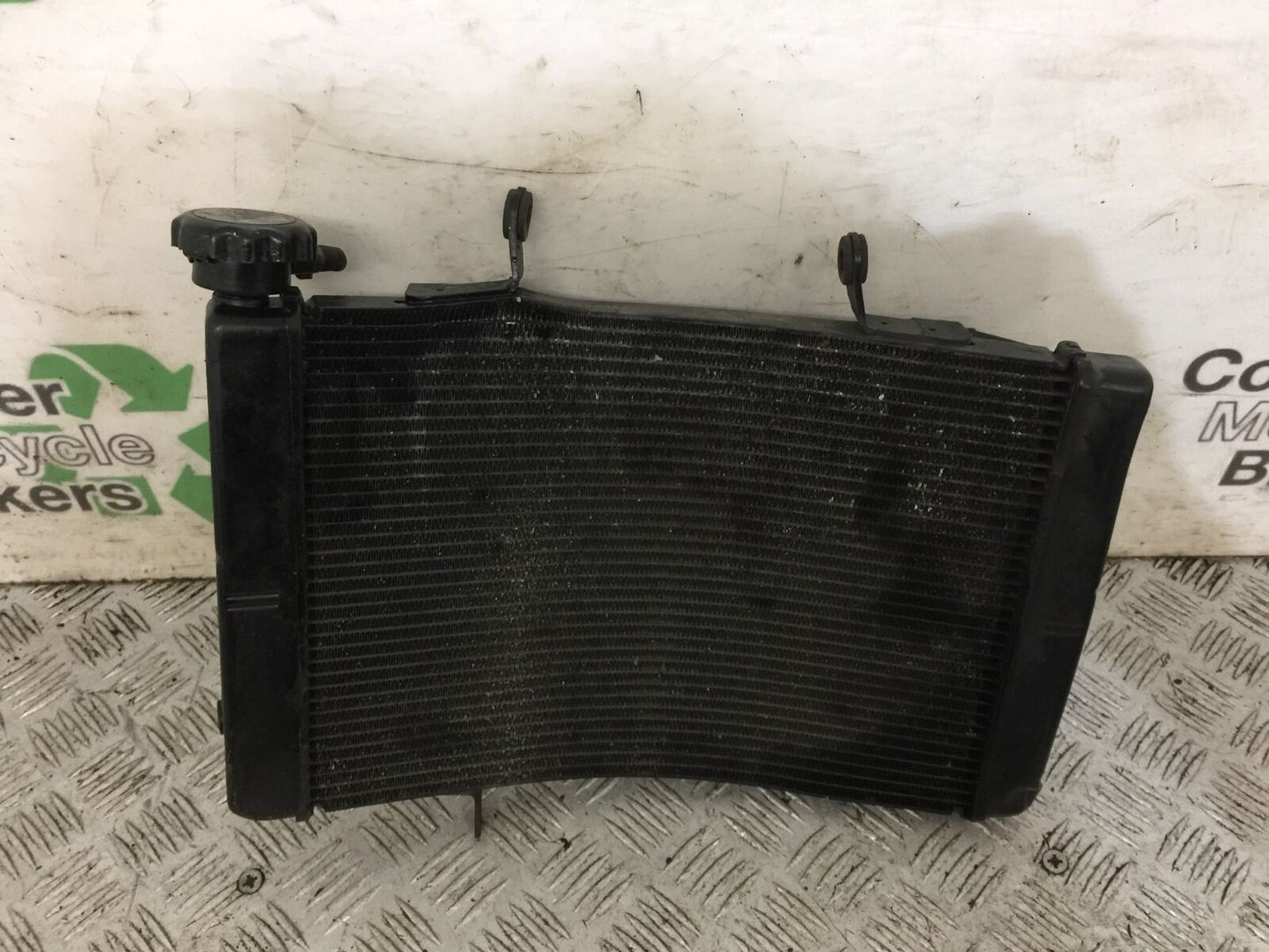 TRIUMPH 675 STREET TRIPLE RADIATOR   YEAR 2016 (STOCK 812)