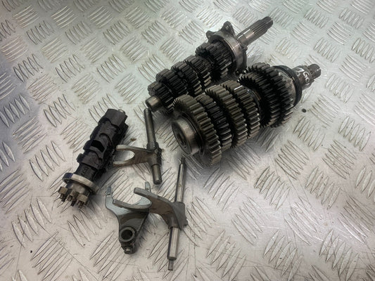 YAMAHA YZF R1 4C8 GEAR BOX (3RD GEAR GONE)  YEAR 2007-2008 (CMB1237)