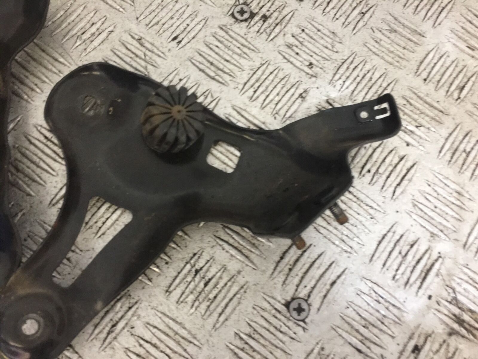 TRIUMPH TROPHY 1215 SE TANK BRACKETS    2012-2017 (STOCK 740)