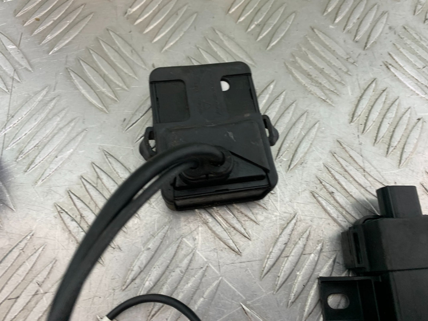 KTM 1290 SUPER DUKE R ECU LOCKS KEY CARD  YEAR 2020-2024 (CMB1272)
