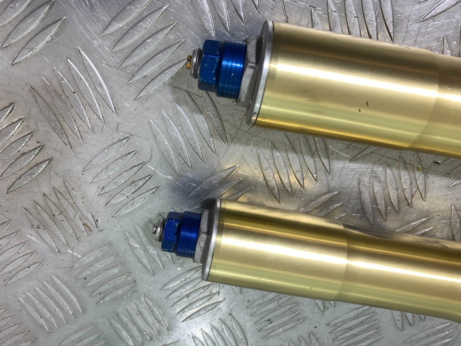 TRIUMPH 1050 SPEED TRIPLE FORKS YEAR 2005-2007 (CMB1322)