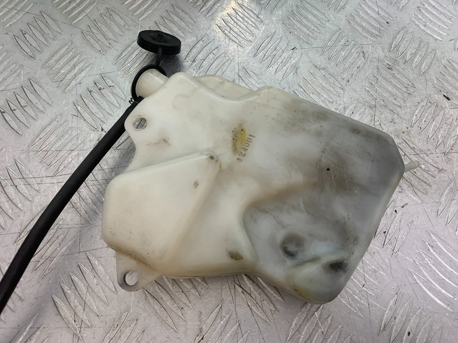 HONDA VFR800 PRE V-TEC COOLANT BOTTLE   YEAR 1998-2001 (CMB1233)
