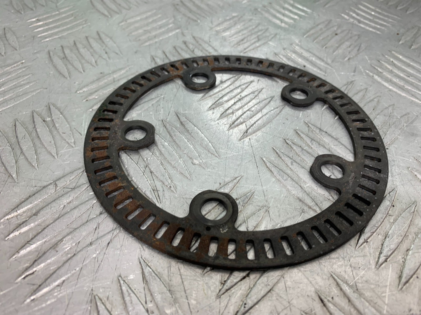 TRIUMPH 675 STREET TRIPLE RX FRONT ABS RING GEAR  2015- 2017 (CMB1299)