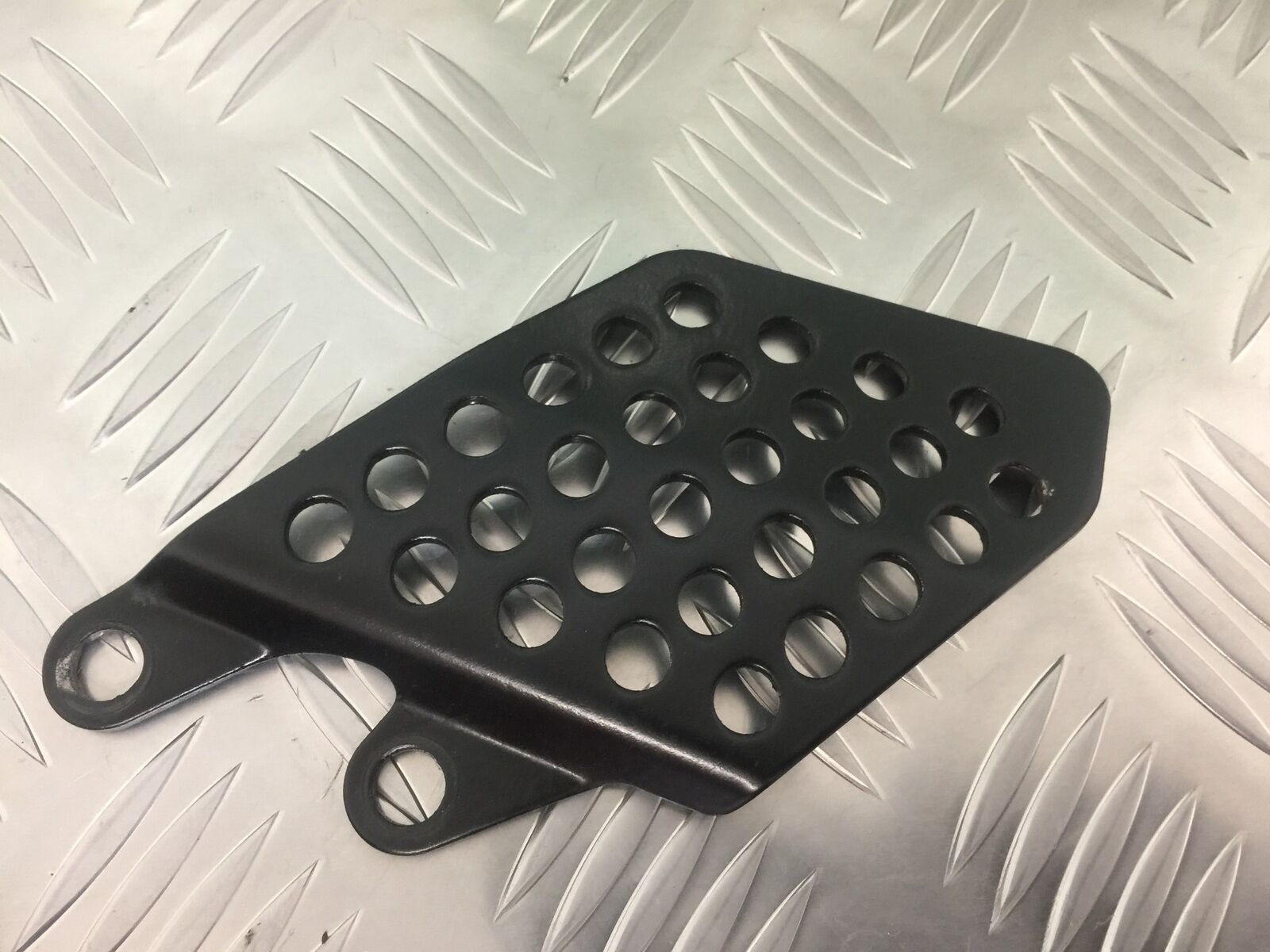 KAWASAKI ZX12R ZX12 R LEFT HEEL PLATE  YEAR 2000 (STOCK 913)