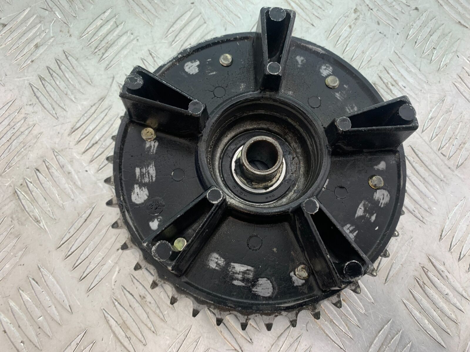 YAMAHA FJ1100 FJ 1100 SPROCET CARRIER  YEAR 1984-1985 (CMB1101)