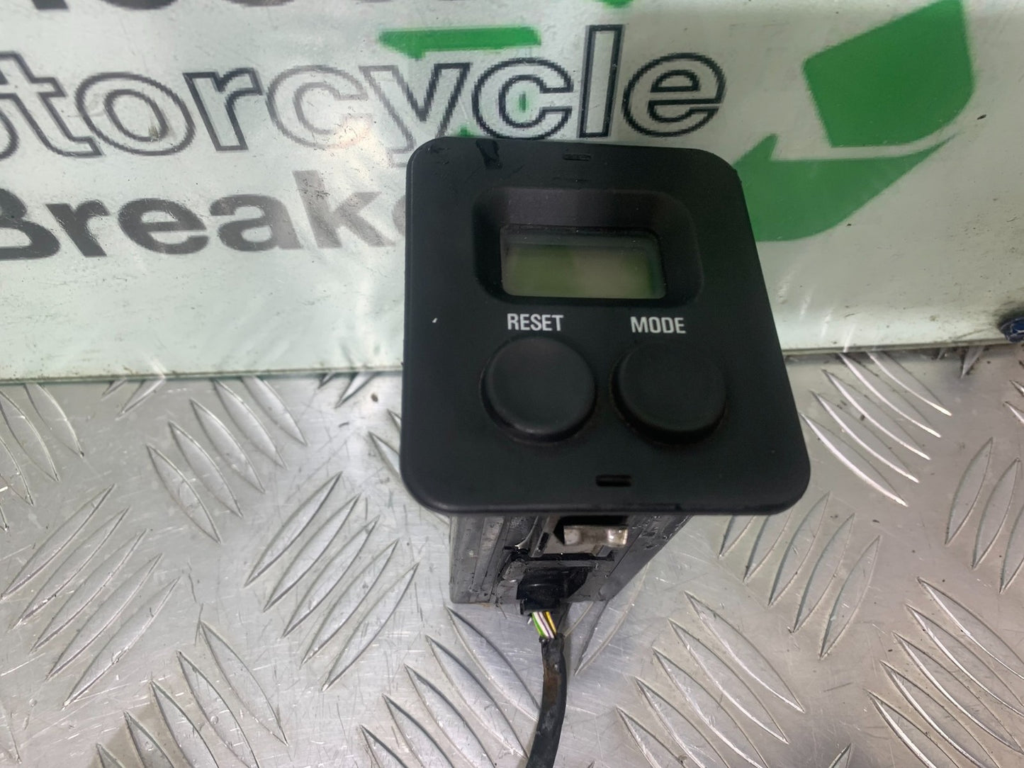 BMW K1200 K 1200 LT CLOCK YEAR 1999-07 (CMB1271)