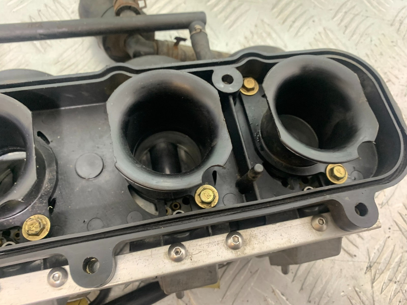 KAWASAKI ZX9R ZX9 C CARBS YEAR 1998-99 (CMB1213)