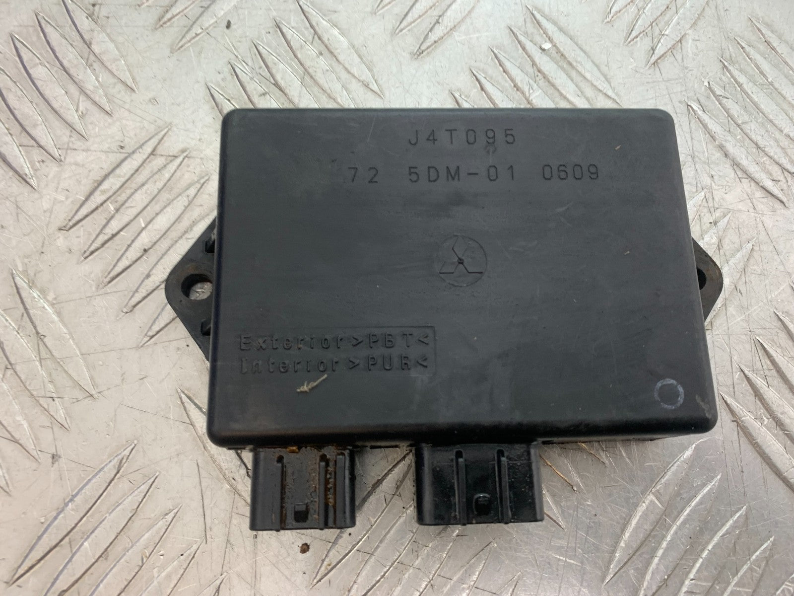 YAMAHA FZS600 FAZER 600 CDI UNIT  YEAR 1998-2001 (CMB1267)