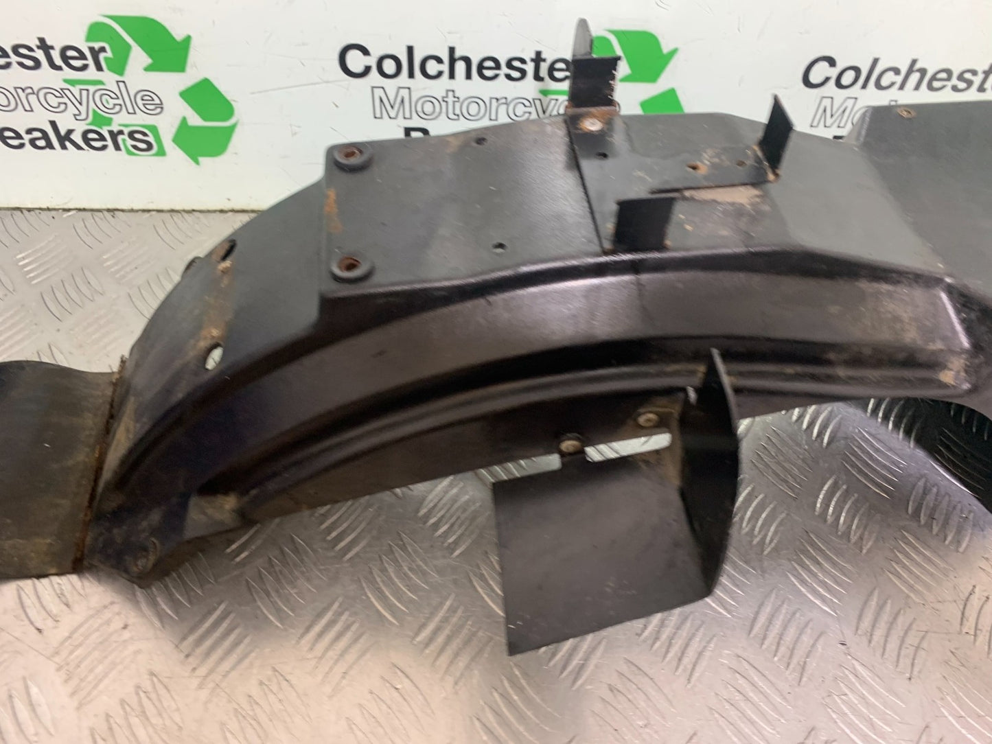 TRIUMPH TROPHY 900 REAR MUDGUARD   YEAR 1991-95 (CMB1251)