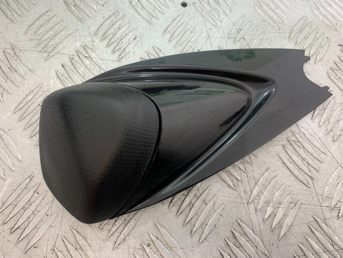 APRILIA TUONO 1000 V4R REAR SEAT COWL  YEAR 2011-13  (CMB1331)