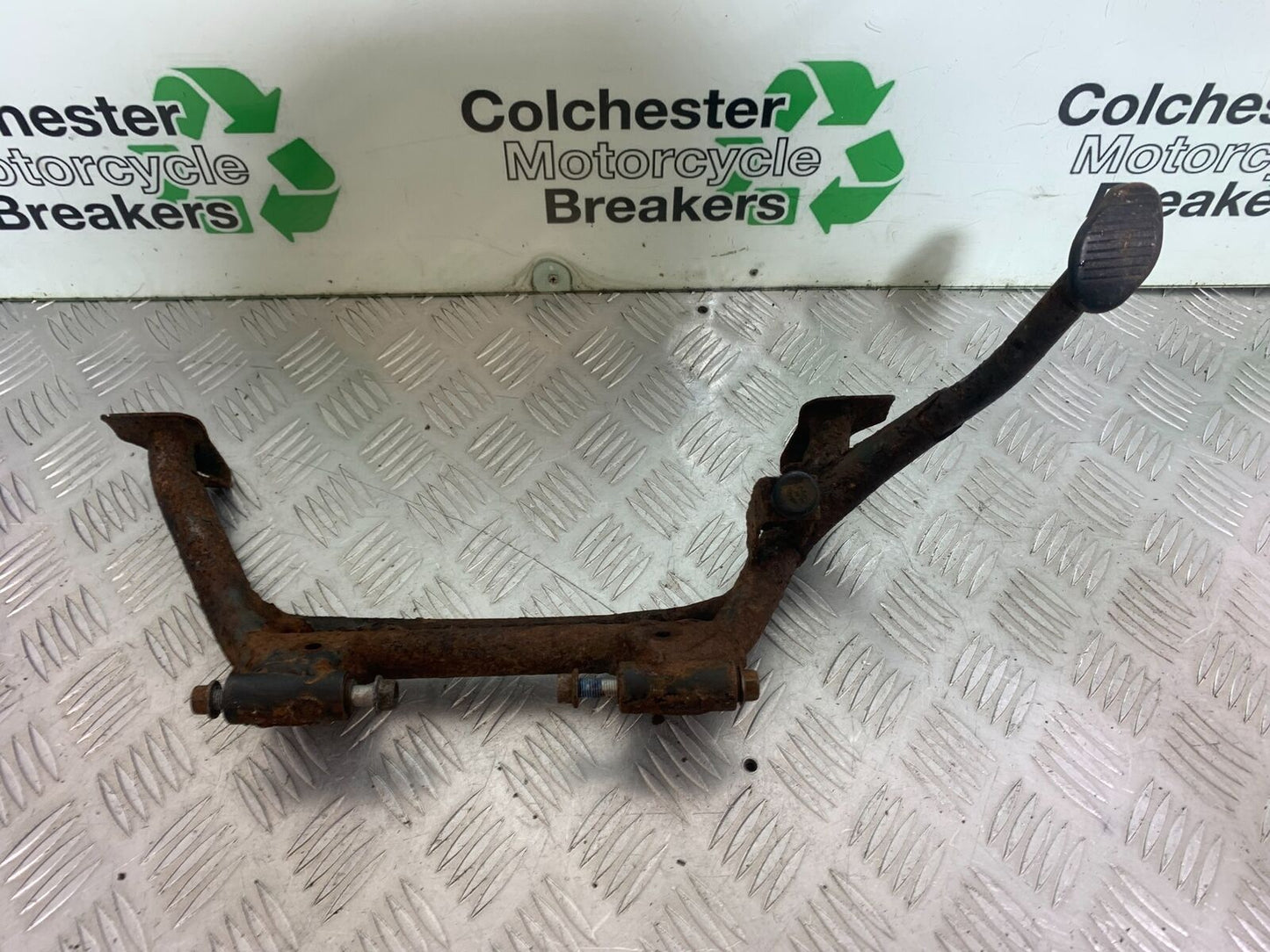 SUZUKI AN400 AN 400 BURGMAN CENTER STAND  YEAR 2017-2024 (CMB1118)