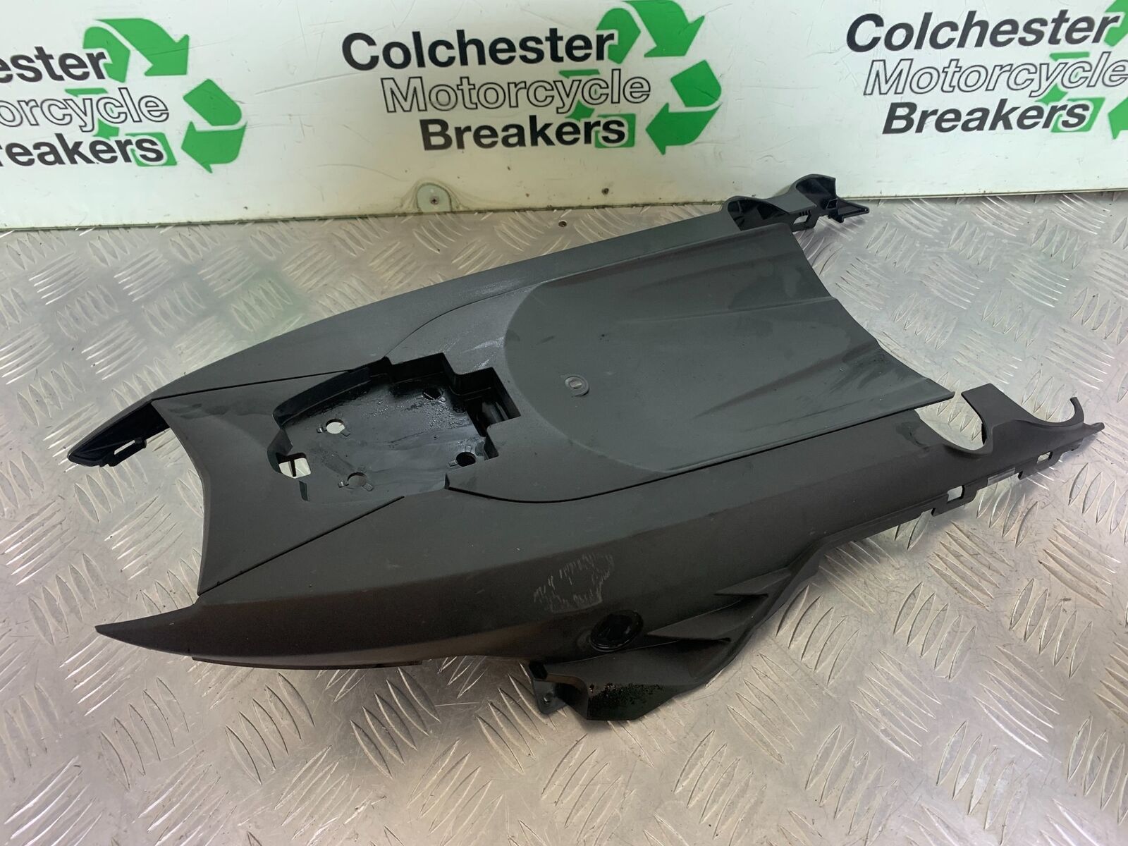 SUZUKI GSX S 1000 GSX-S 1000 UNDERTRAY   YEAR 2016-2019 (CMB1082)