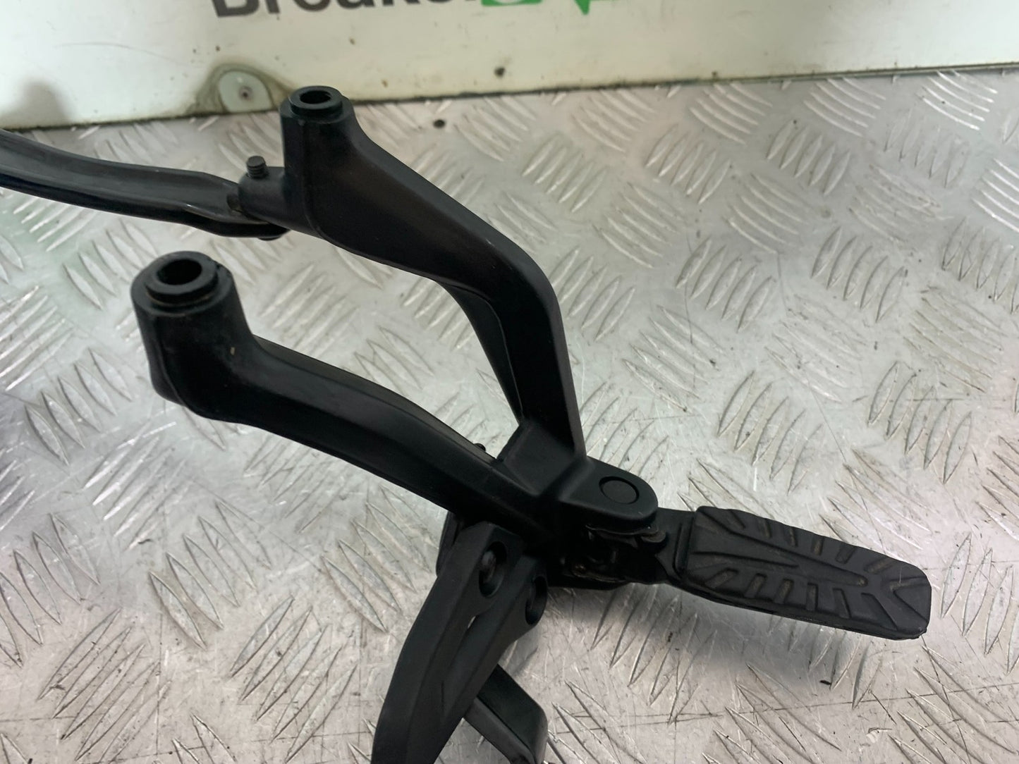 KTM 390 ADVENTURE REAR HANGERS AND PEGS   YEAR 2020-24 (CMB1240)