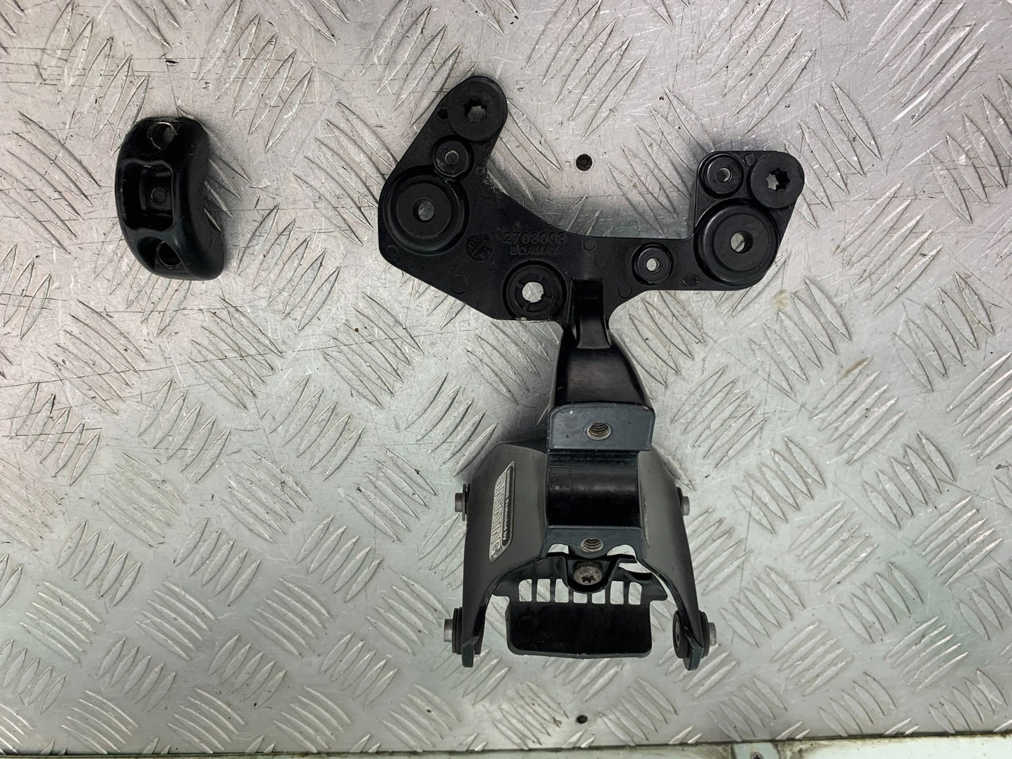 TRIUMPH 675 STREET TRIPLE RX FAIRING BRACKET   2015- 2017 (CMB1299)