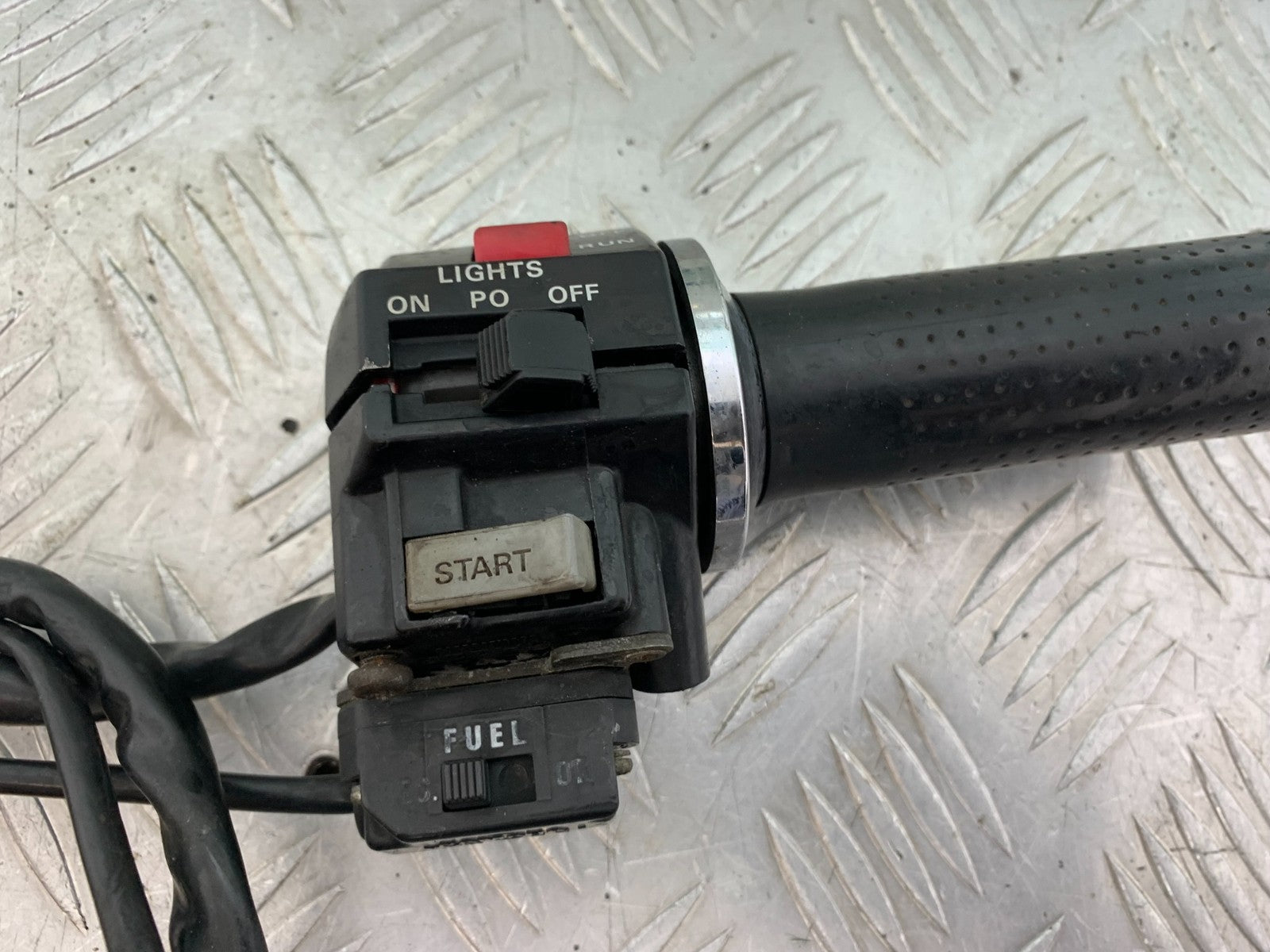 YAMAHA XV1100 XV 1100 VIRAGO RIGHT SWITCH GEAR  1990-1999 (CMB1190)