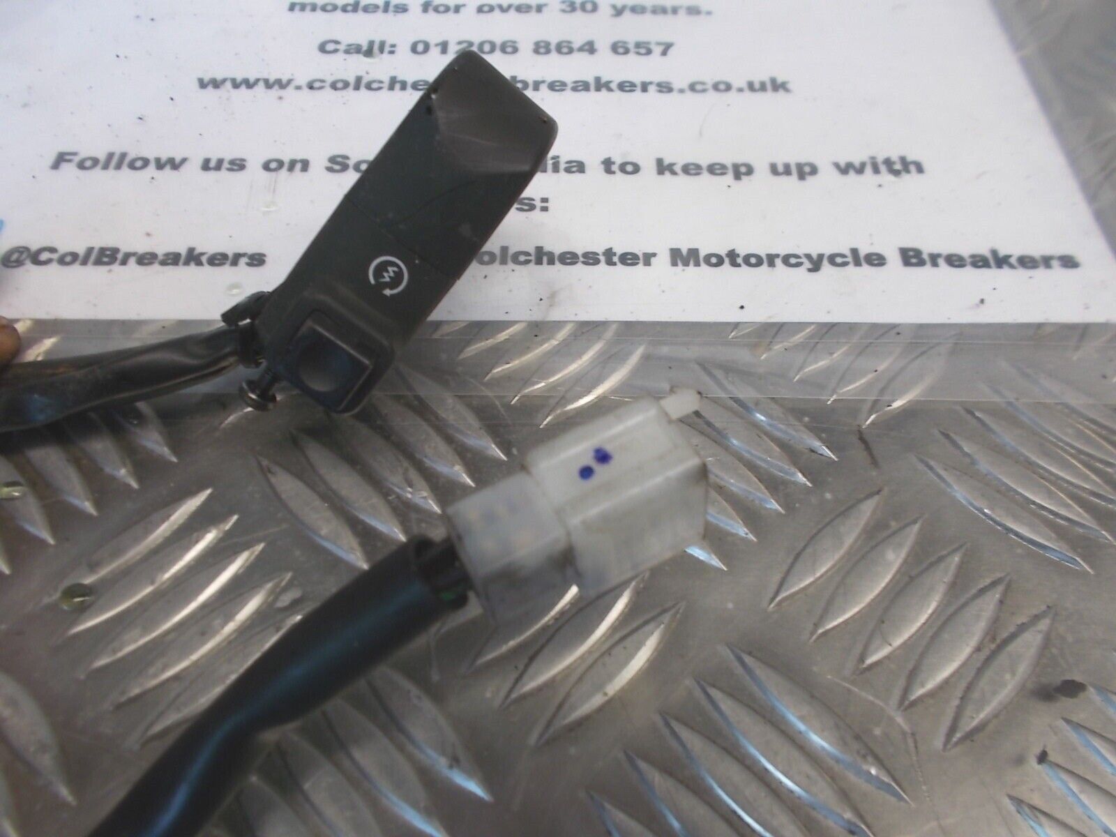 HONDA CBR125 CBR 125 RIGHT SWITCH GEAR  YEAR 2015