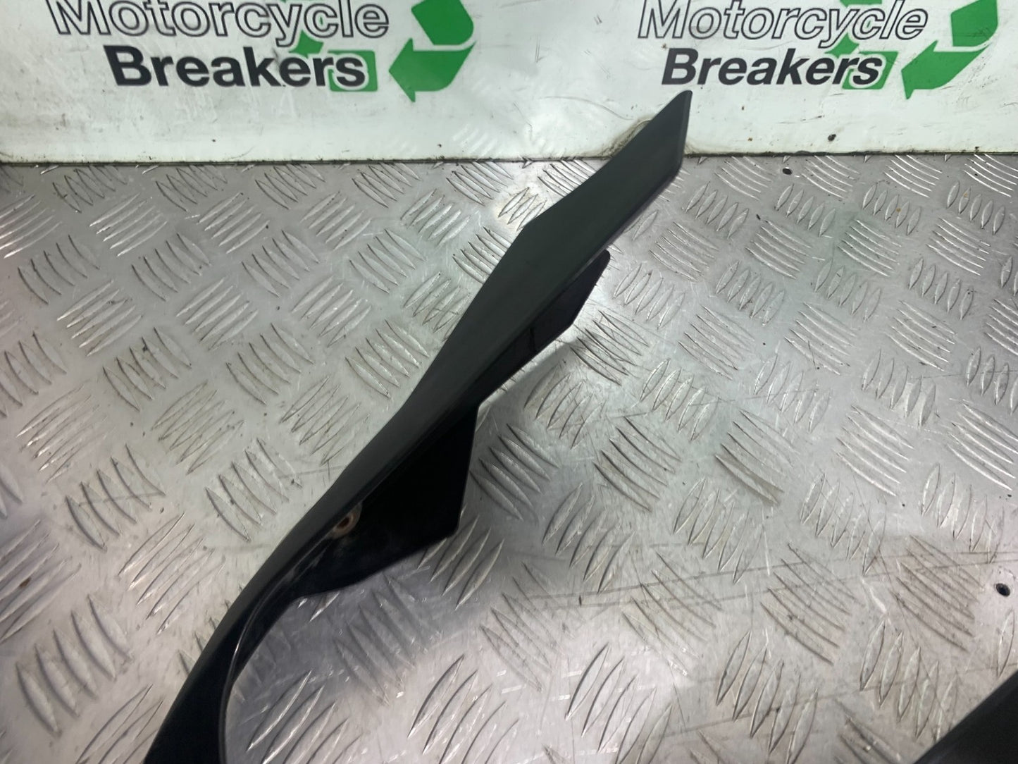 YAMAHA XJ6 XJ6-S BELLY PAN   YEAR 2009-2015  (CMB1212)