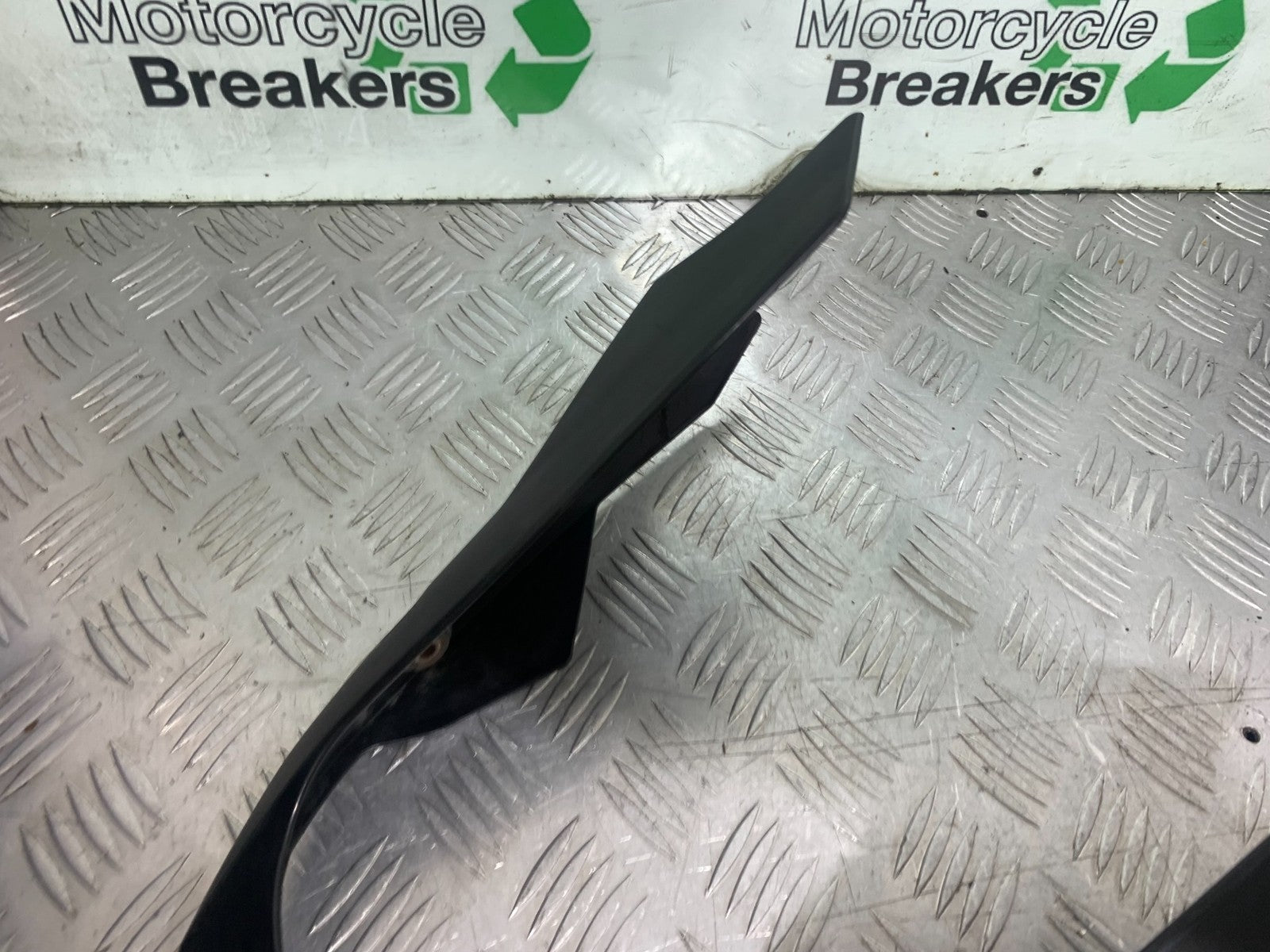 YAMAHA XJ6 XJ6-S BELLY PAN   YEAR 2009-2015  (CMB1212)