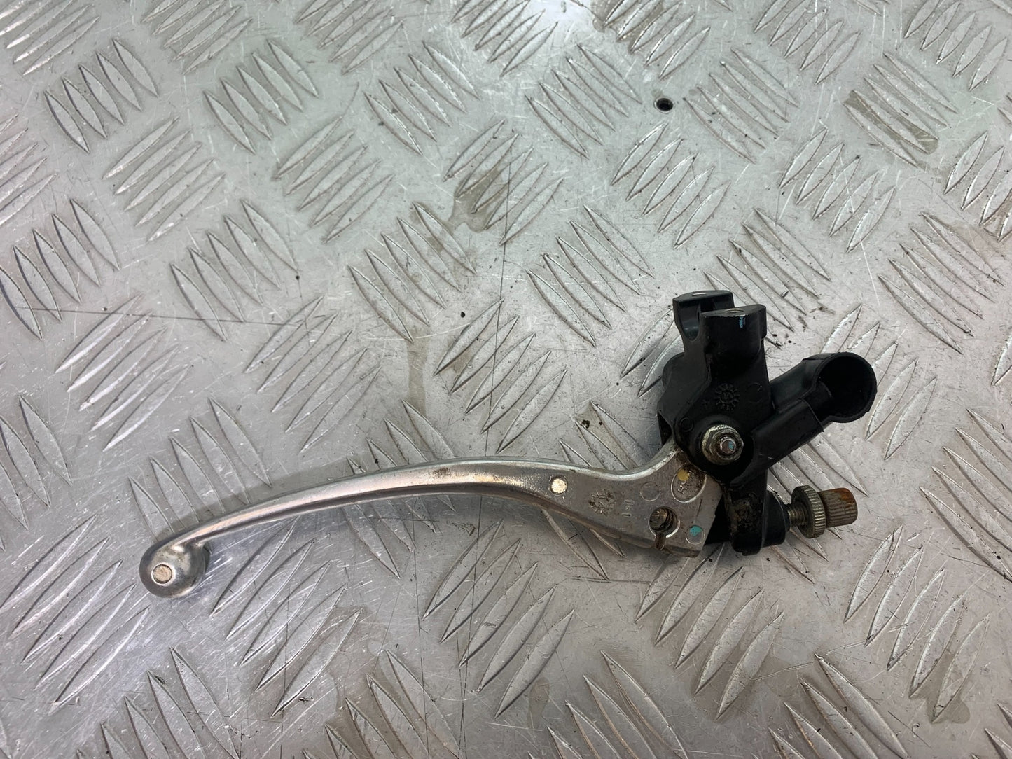 HONDA CBR500R CBR 500 R CLUTCH LEVER AND BRACKET   YEAR 2012-16 (CMB1151)