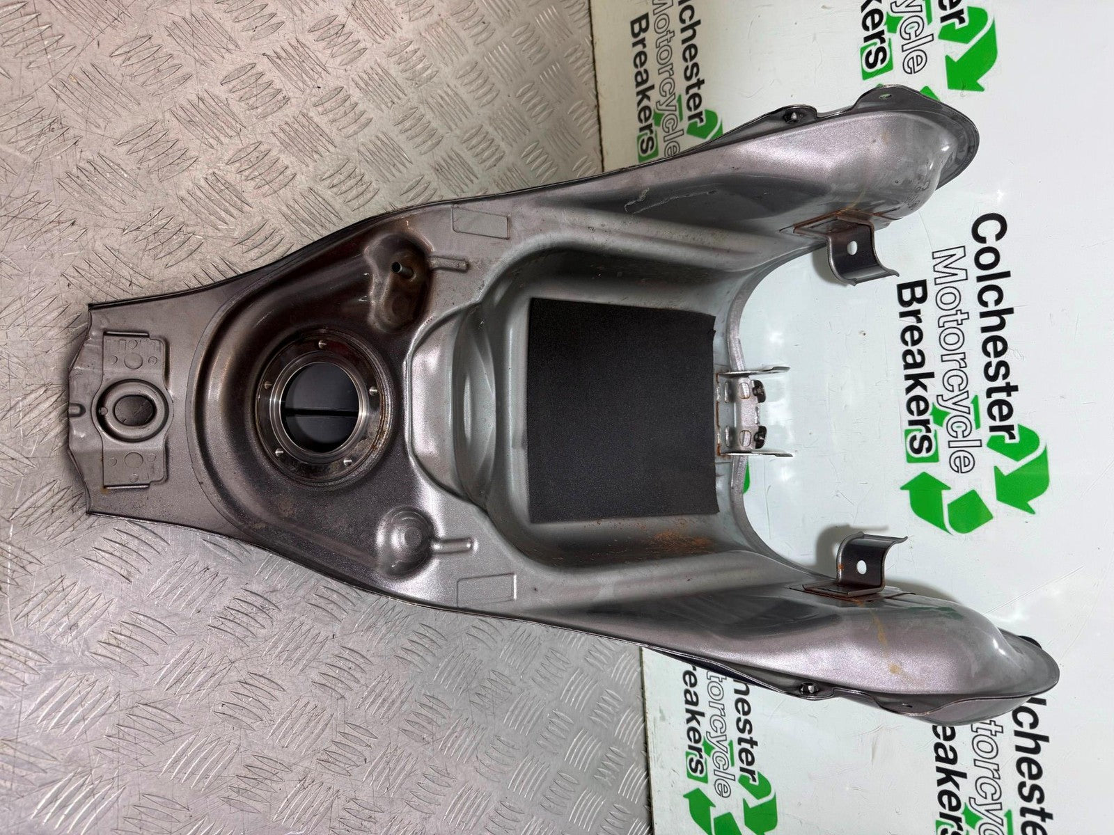 SUZUKI DL1000 DL 1000 V STORM FUEL PETROL TANK YEAR 2002 - 2008