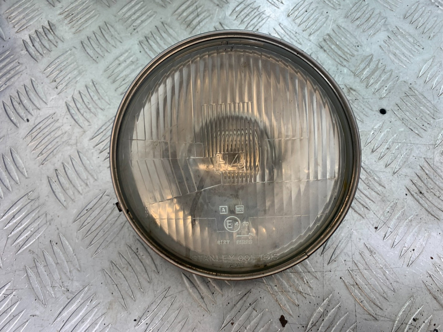 HONDA GL500 GL 500 SILVERWING HEADLIGHT   YEAR 1981-82 (CMB1168)