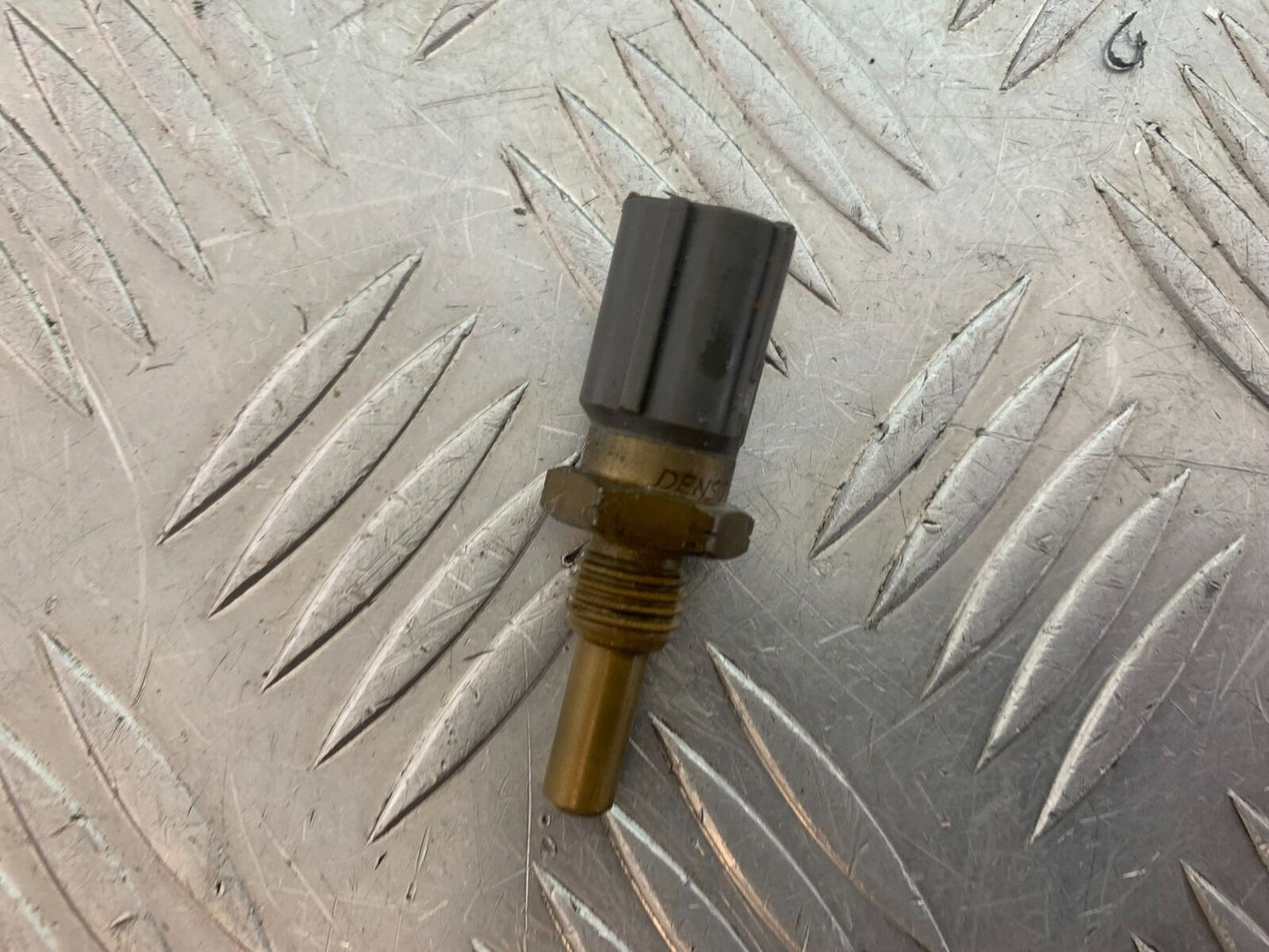 SUZUKI GSXR1000 K1 K2 TEMPERATURE SENDER YEAR 2001 (STOCK 753)