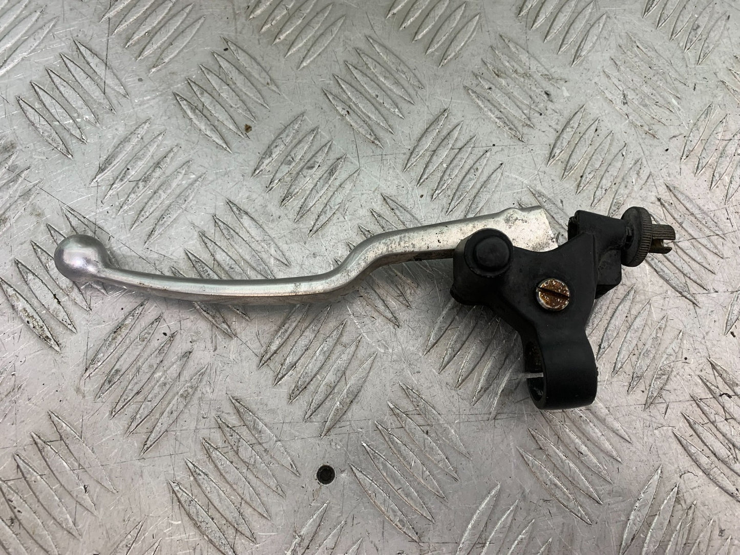 HONDA CBF600 CBF 600 CLUTCH LEVER AND BRACKET   YEAR 2004-07  (CMB1305)