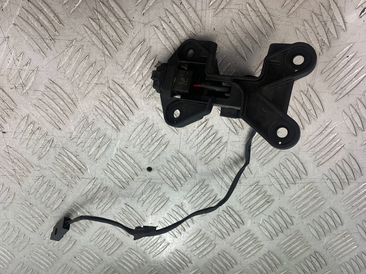 KTM 1290 SUPER DUKE R CLOCKS SPEEDO DASH MOUNTING BRACKET YEAR 2020-24 (CMB1272)