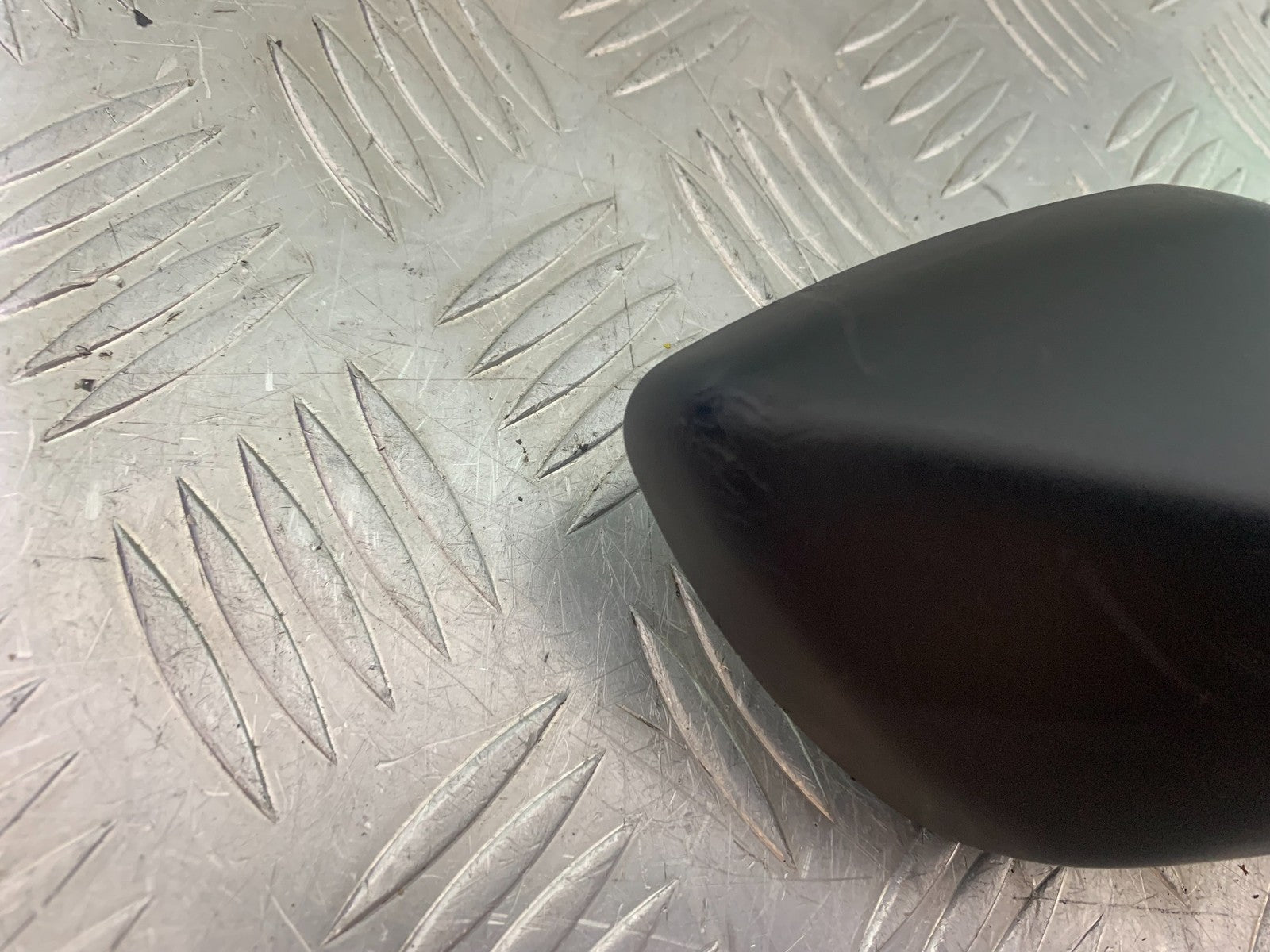 TRIUMPH 675 STREET TRIPLE LEFT MIRROR  2013-2016 (CMB1186)