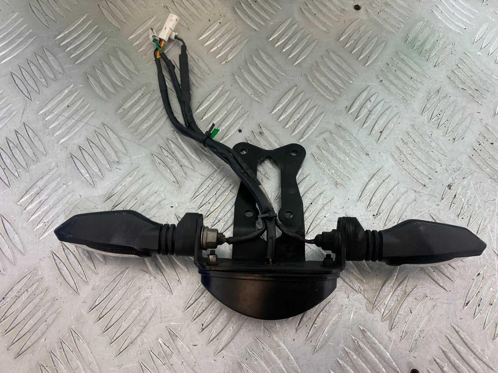 KTM 790 DUKE REAR LIGHT INDICATORS AND BRACKET YEAR 2018-2021  (CMB11150)