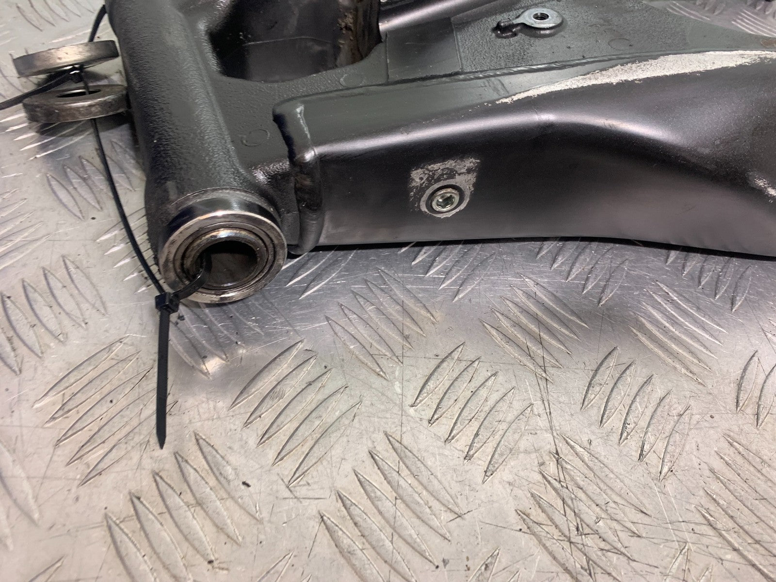 YAMAHA XSR900 XSR 900 SWINGARM YEAR 2022-2024 (CMB1215)