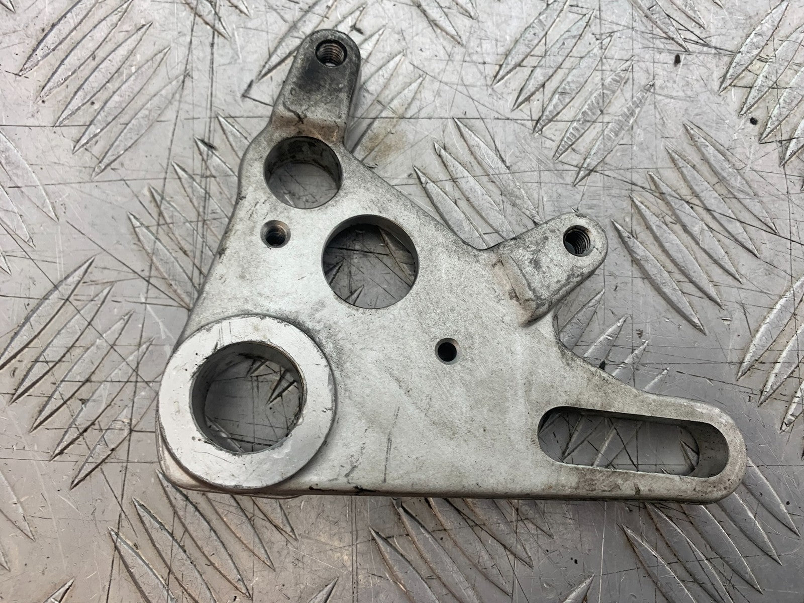 APRILIA RSV1000 R FACTORY MILLE REAR CALIPER BRACKET   2004-09 (CMB1203)
