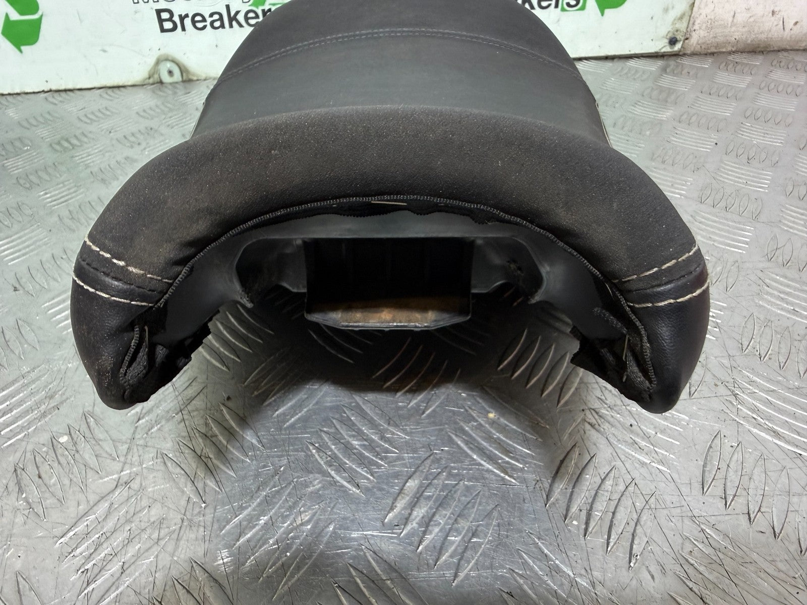 TRIUMPH STREET CUP 900 SEAT YEAR 2017-2020