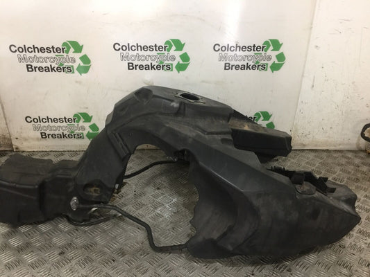 TRIUMPH TROPHY 1215 SE PETROL TANK  2012-2017 (STOCK 740)