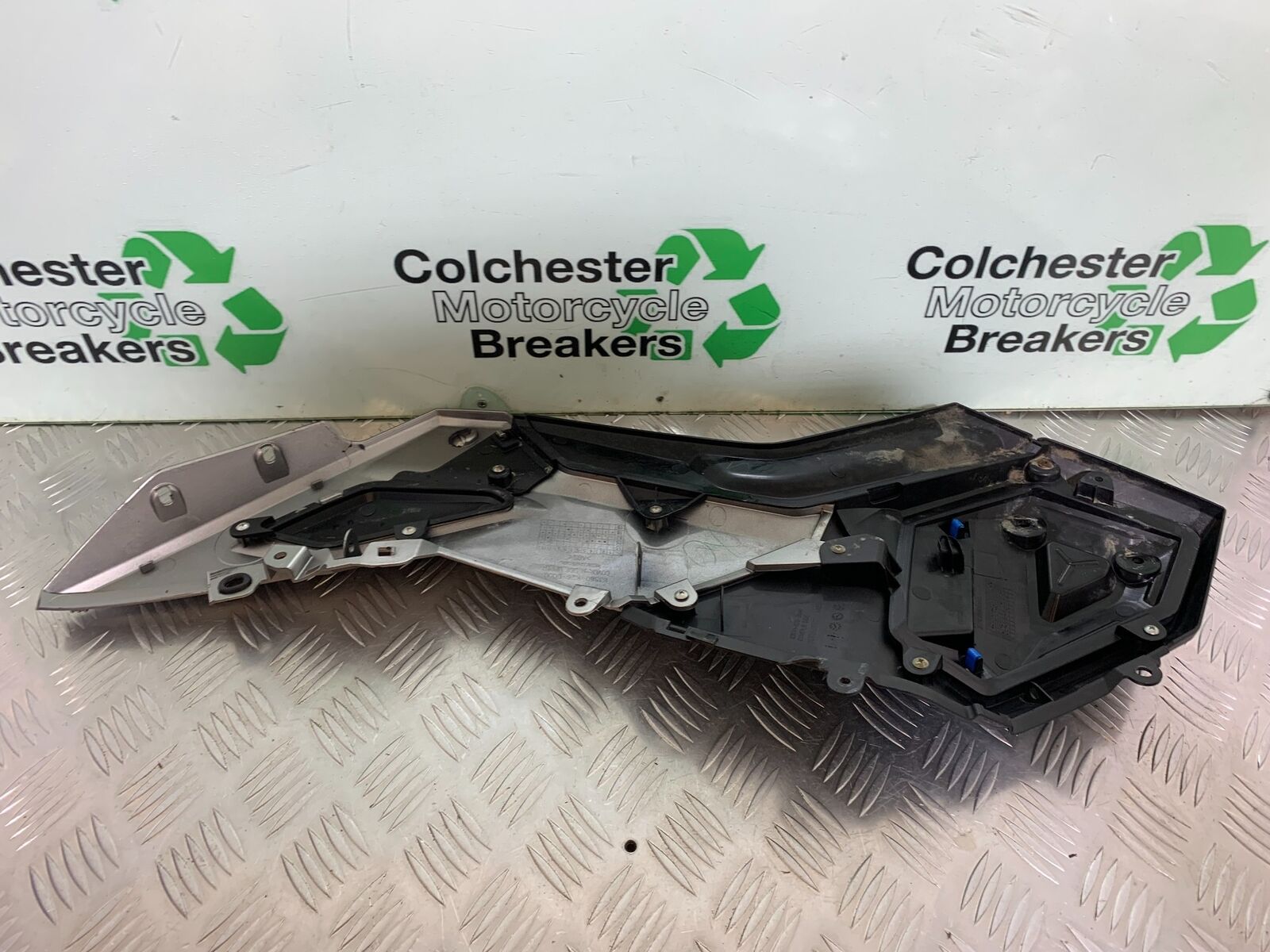 HONDA MSX125 GROM RIGHT FAIRING PANEL YEAR 2016-2020  (CMB1009)