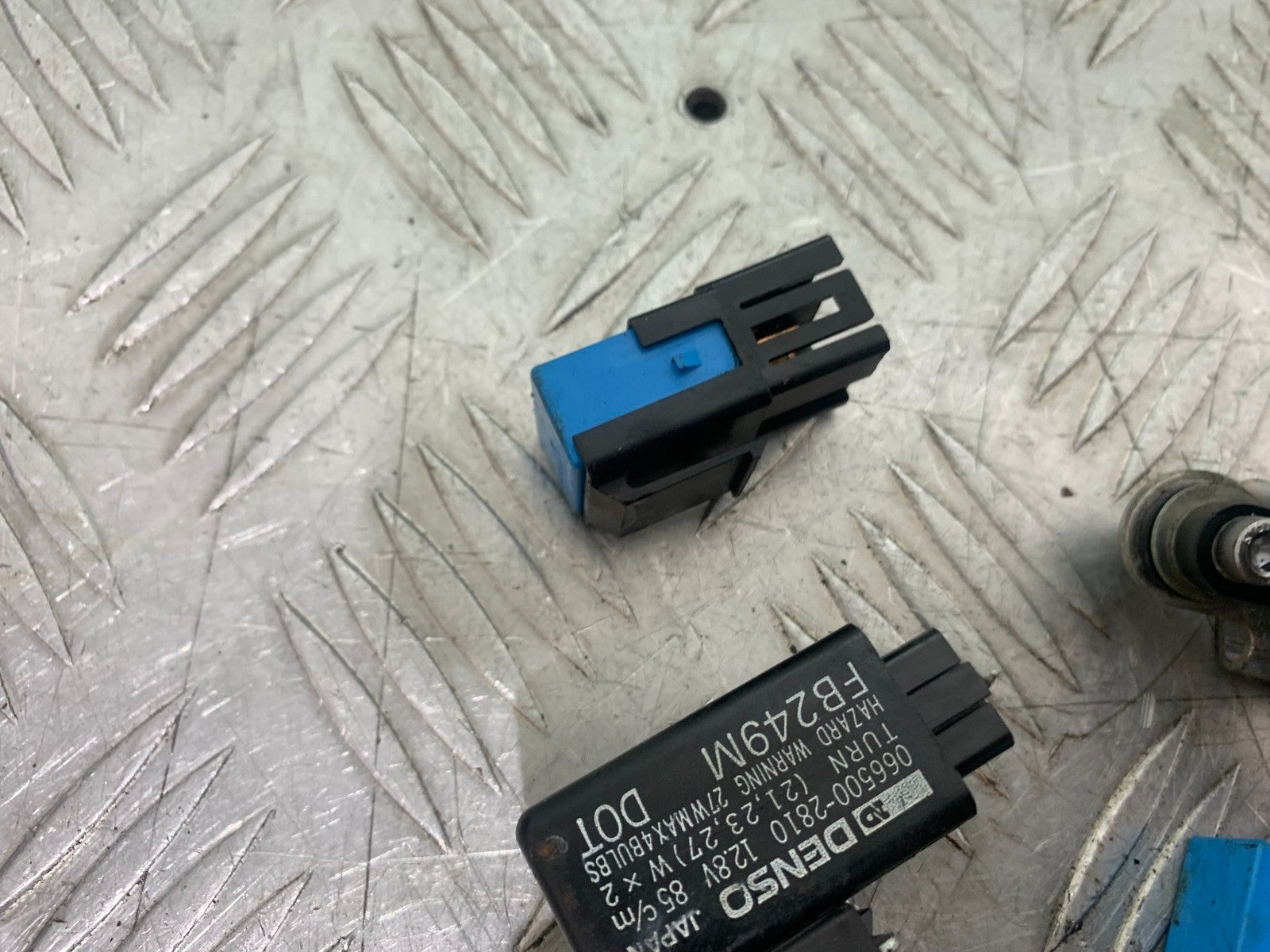 KAWASAKI GTR1400 GTR 1400 RELAYS   YEAR 2007-2009 (CMB1174)