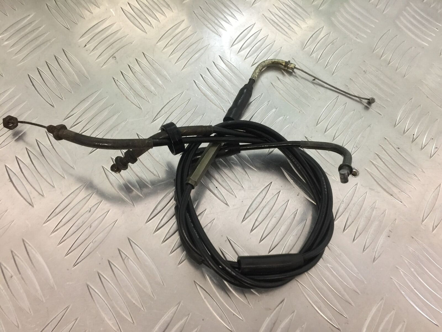 KAWASAKI ZX10R ZX10 R THROTTLE CABLES  YEAR 2004-2005 (STOCK 932)