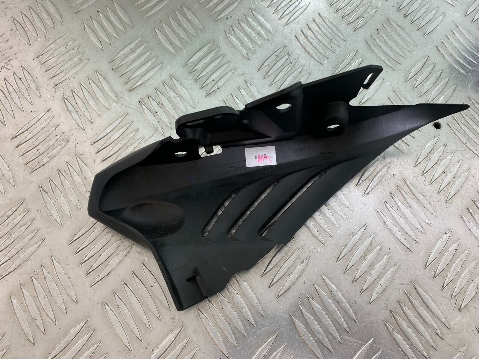 TRIUMPH 1050 SPEED TRIPLE RS TOP COWL INFILL  YEAR 2018-2020 (CMB1029)
