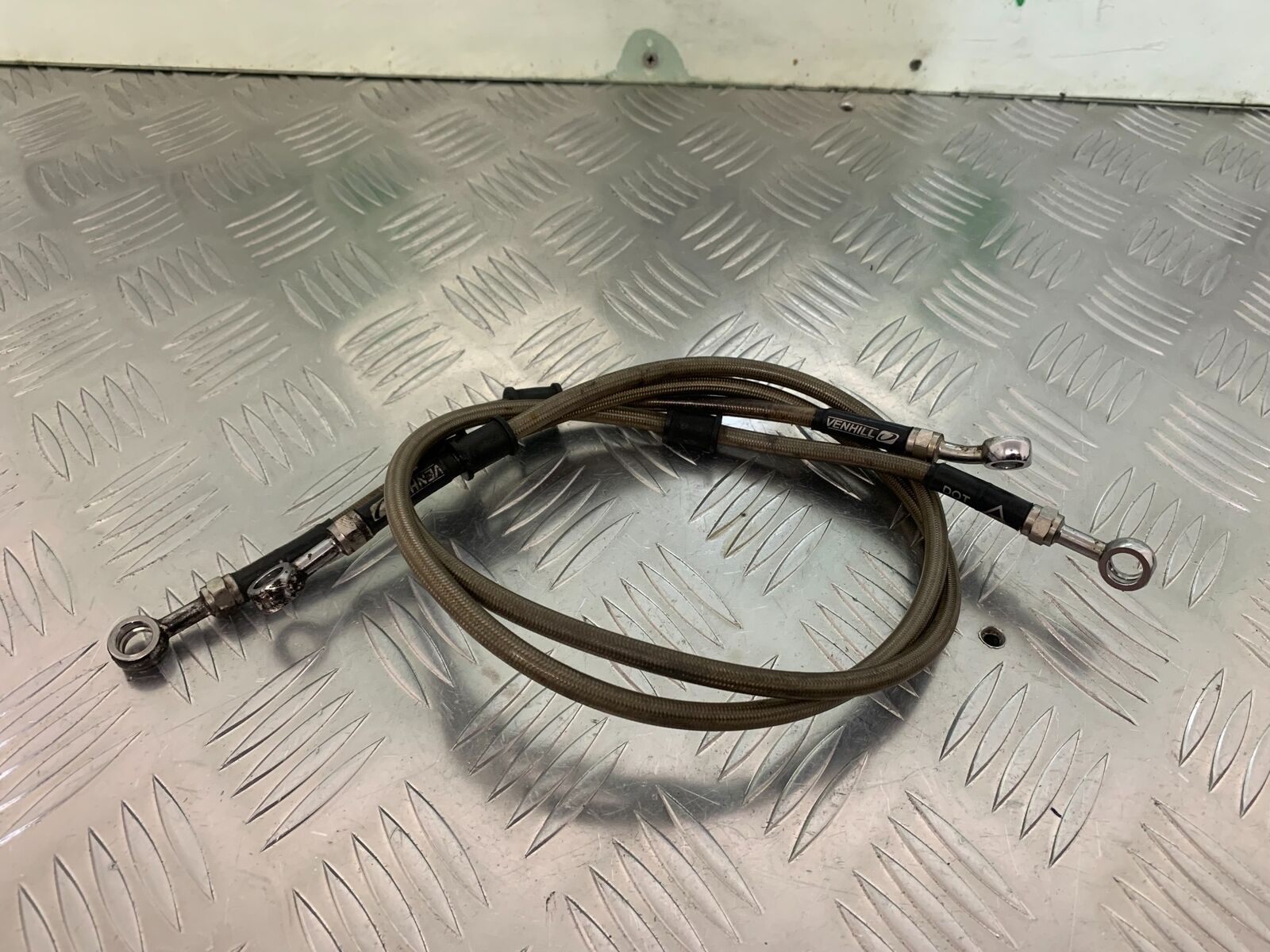 YAMAHA FJR1300 FJR 1300 BRAIDED FRONT BRAKE LINES  YEAR 2001-05 (STOCK 946)