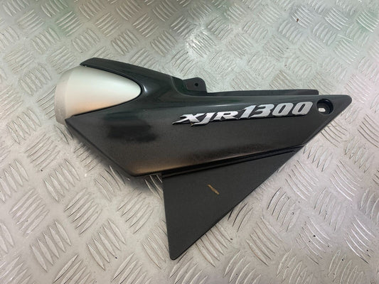 YAMAHA XJR1300 XJR 1300 LEFT SEAT PANEL  YEAR 1999-2003 (CMB1055)