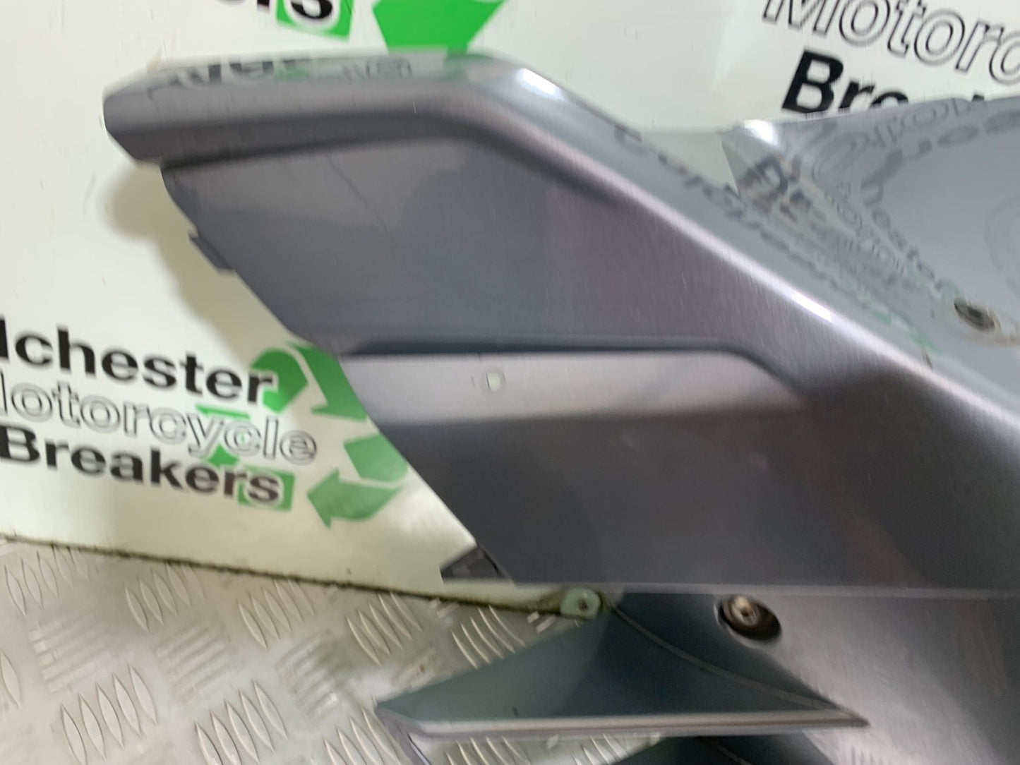 KAWASAKI GTR1400 GTR 1400 LEFT MIDDLE FAIRING PANEL   YEAR 2007-2009 (CMB1306)