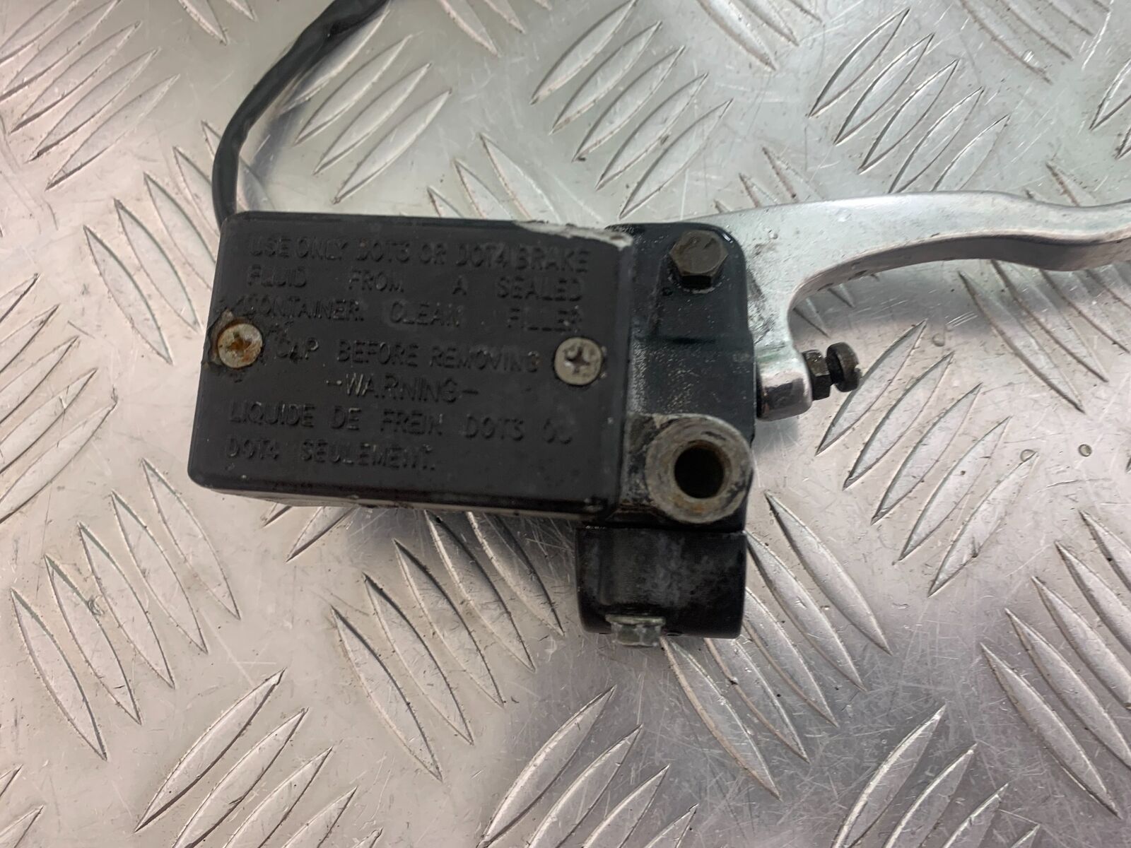 YAMAHA XV535 XV 535 VIRAGO FRONT BRAKE MASTER CYLINDER YEAR 1994-02 (CMB1044)
