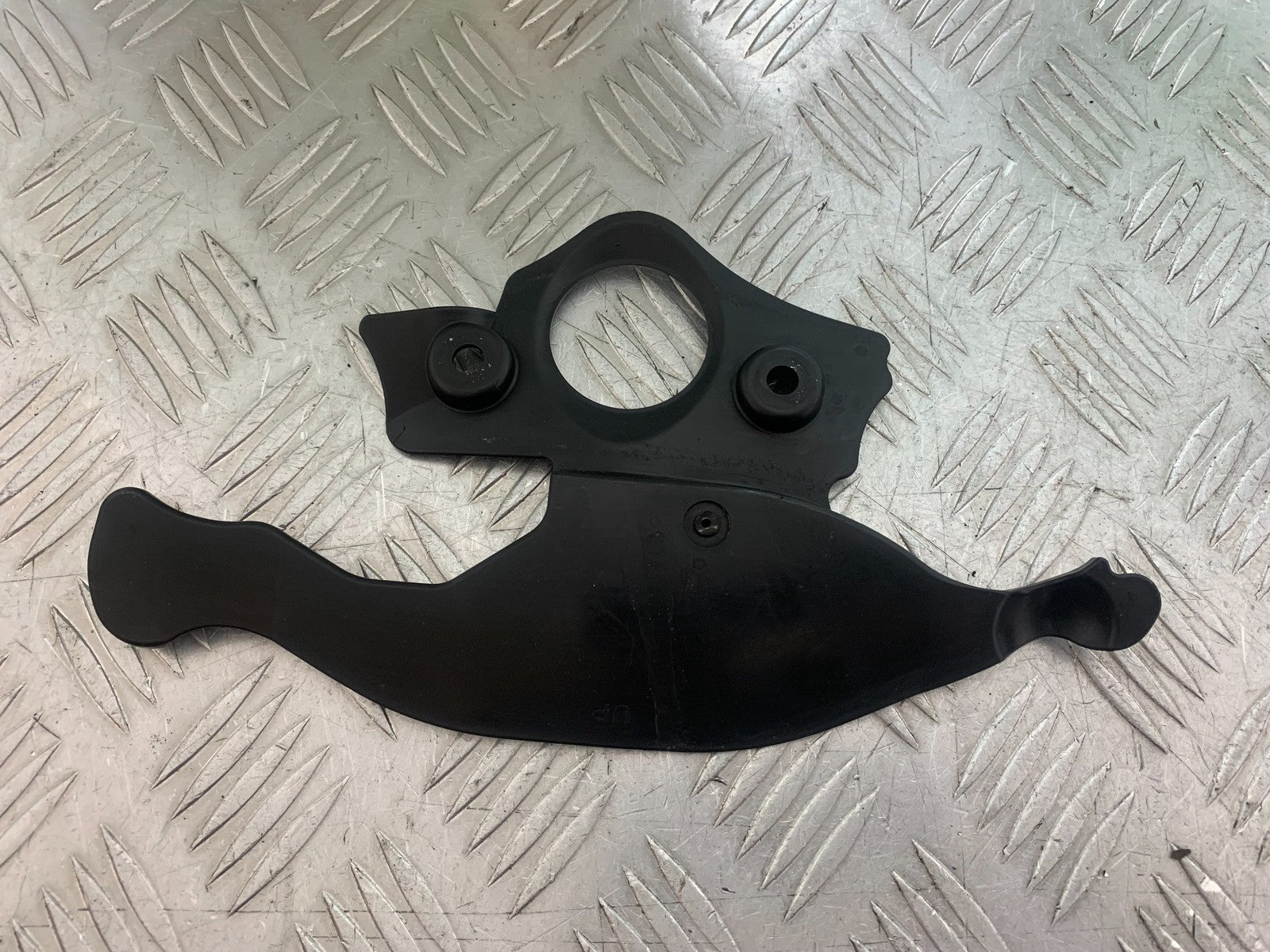 SUZUKI GSXR750 GSXR 750 K4 K5 YOKE INFILL COVER  2004-2005 (CMB1319)