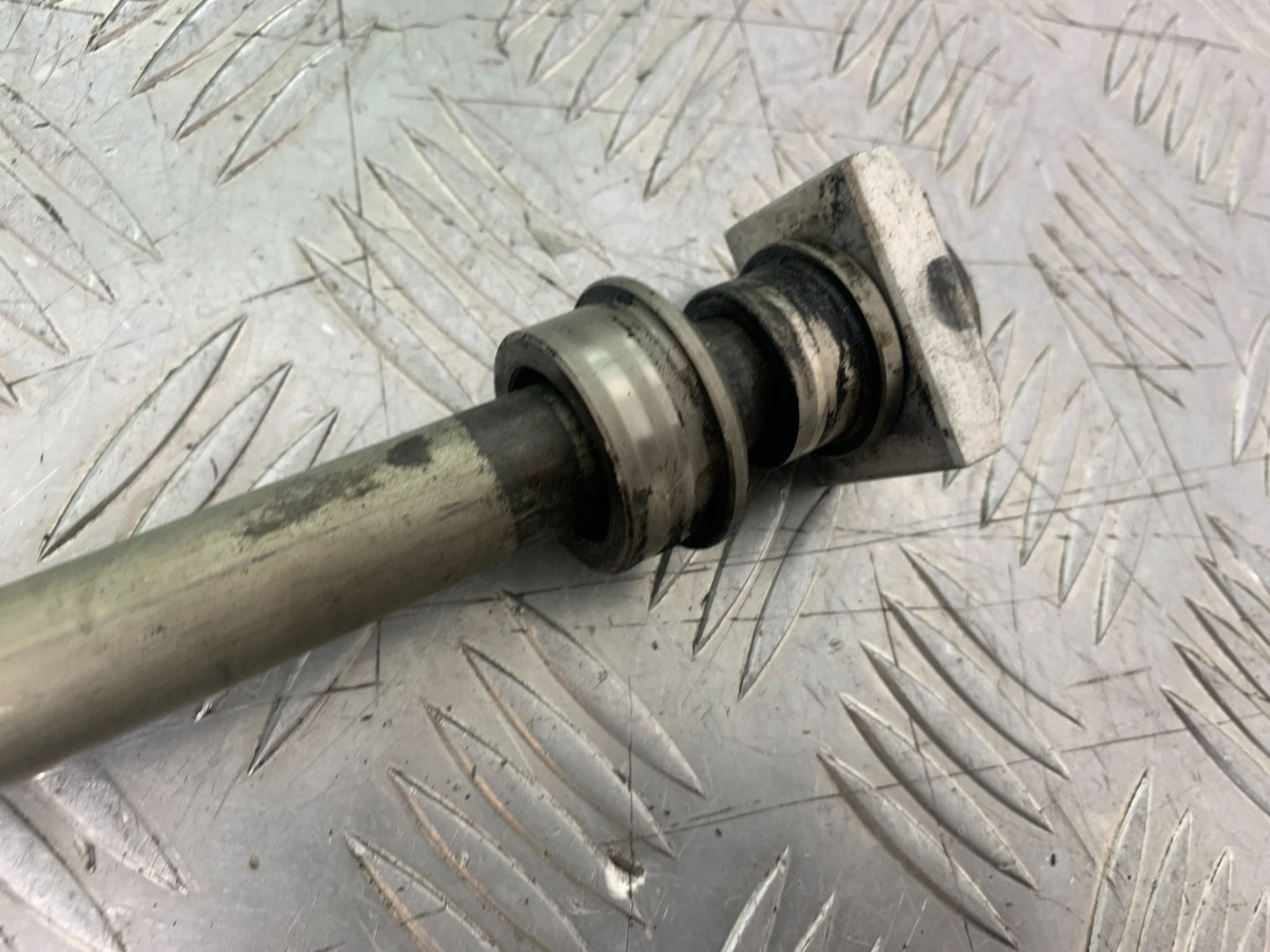 KAWASAKI ZX10R ZX10 R REAR WHEEL SPINDLE   2008-2010 (CMB1206)