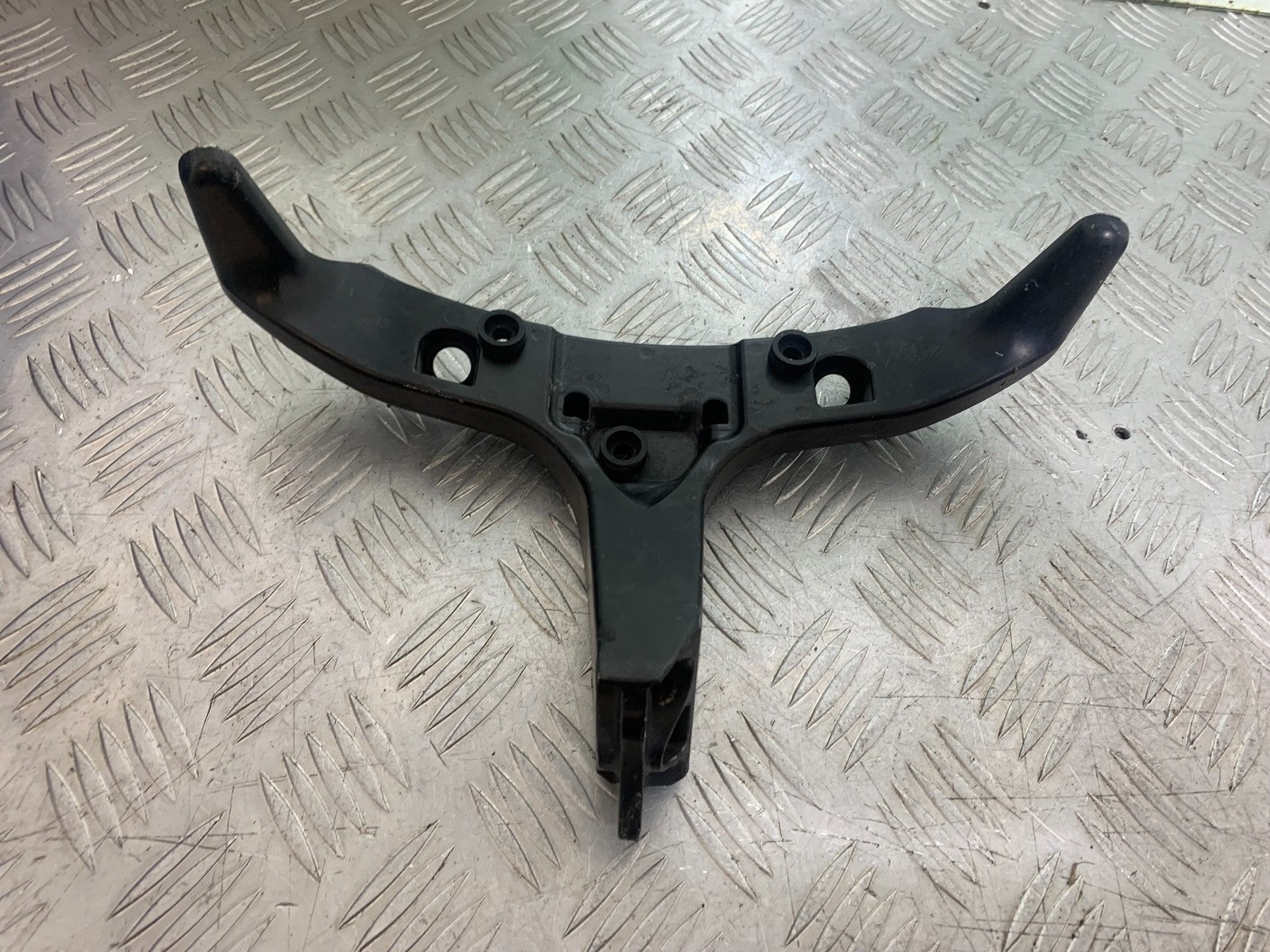HONDA CBR600 CBR 600 RR FAIRING BRACKET  YEAR 2003-2004 CMB1173)