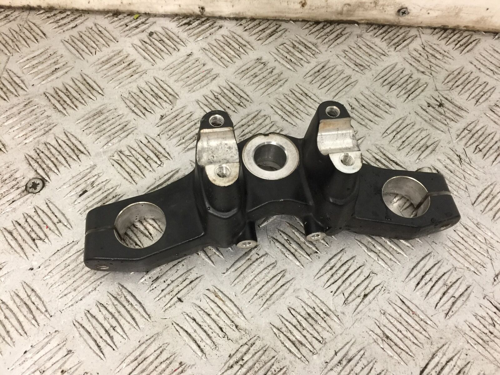 SUZUKI GSX-S 125 TOP YOKE  YEAR 2017-2020  (STOCK 779)