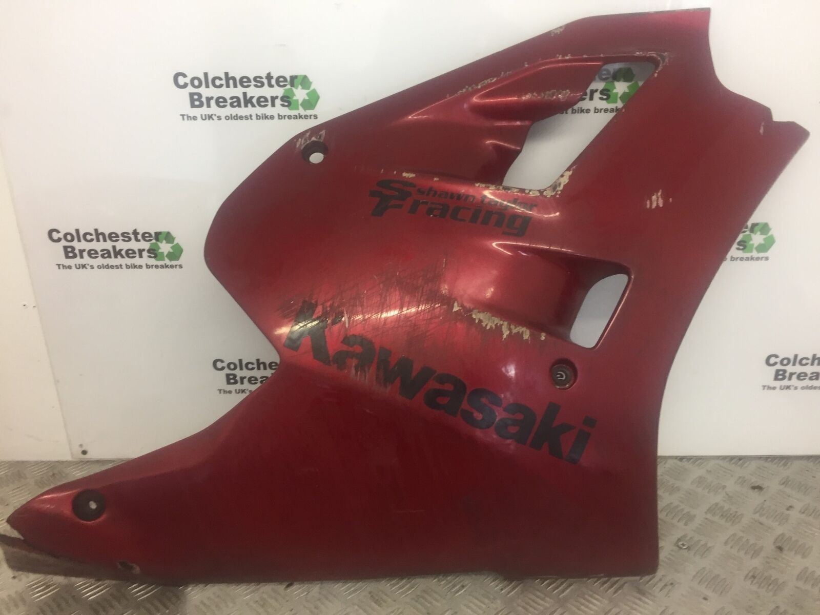 KAWASAKI ZXR400 ZXR 400 L  RIGHT FAIRING PANEL   YEAR 1991 1994