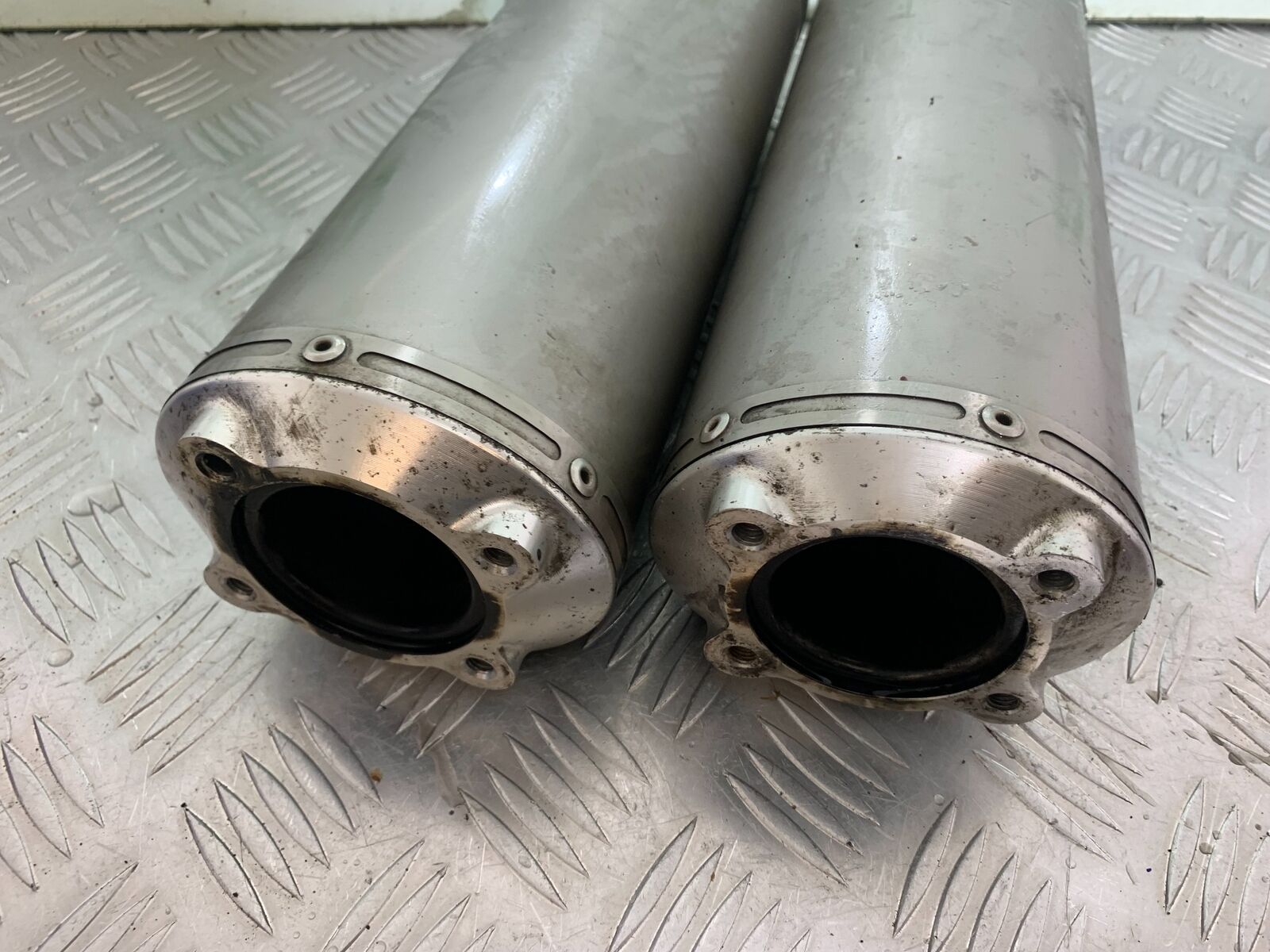 SUZUKI SV1000 SV 1000 K4 YOSHIMURA SILENCERS YEAR 2003-2007 (CMB1042)